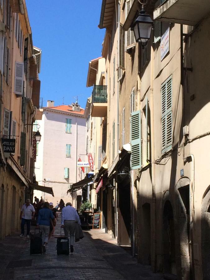 Suquet Charm Apartment Cannes Bagian luar foto